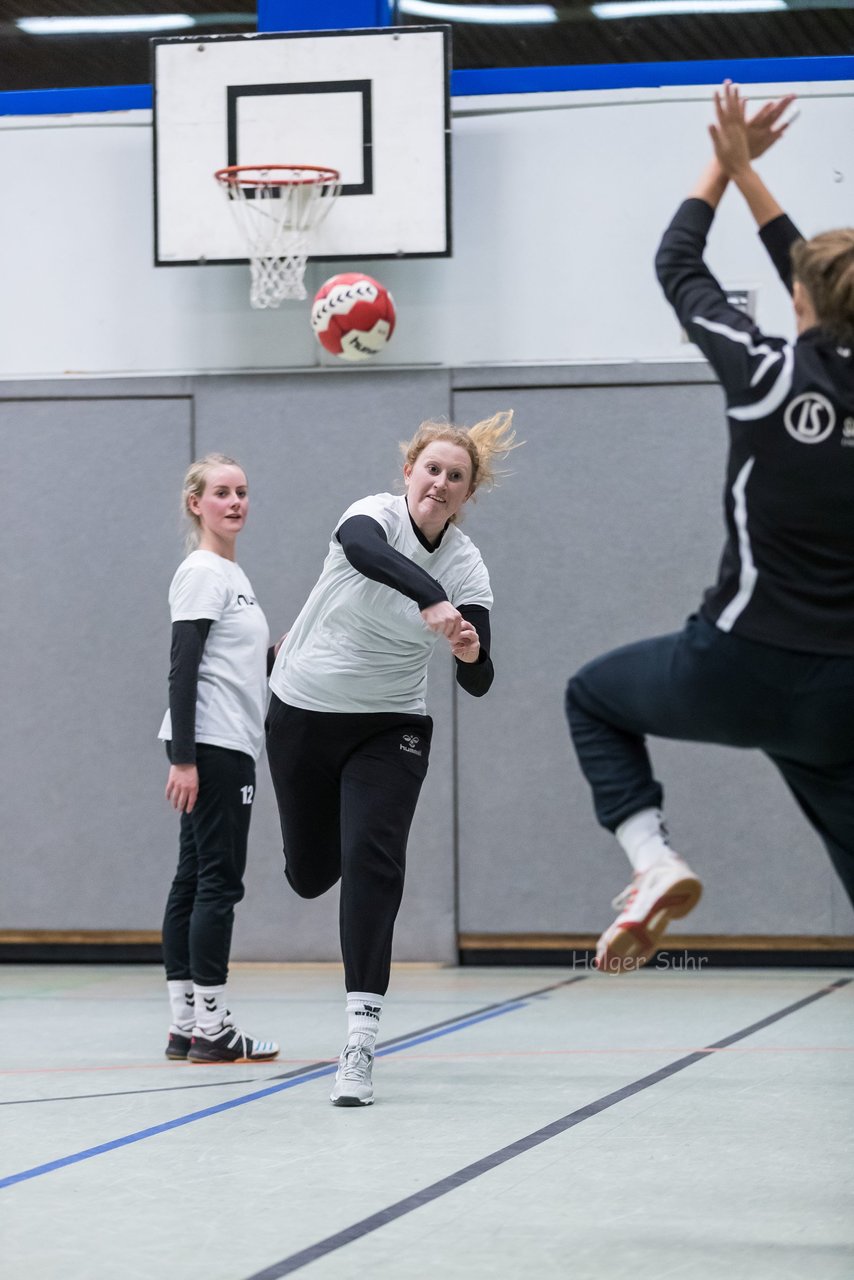 Bild 126 - Frauen ETV 3 - NieWa 3 : Ergebnis: 25:20